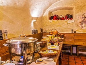 Buffet_large_medium